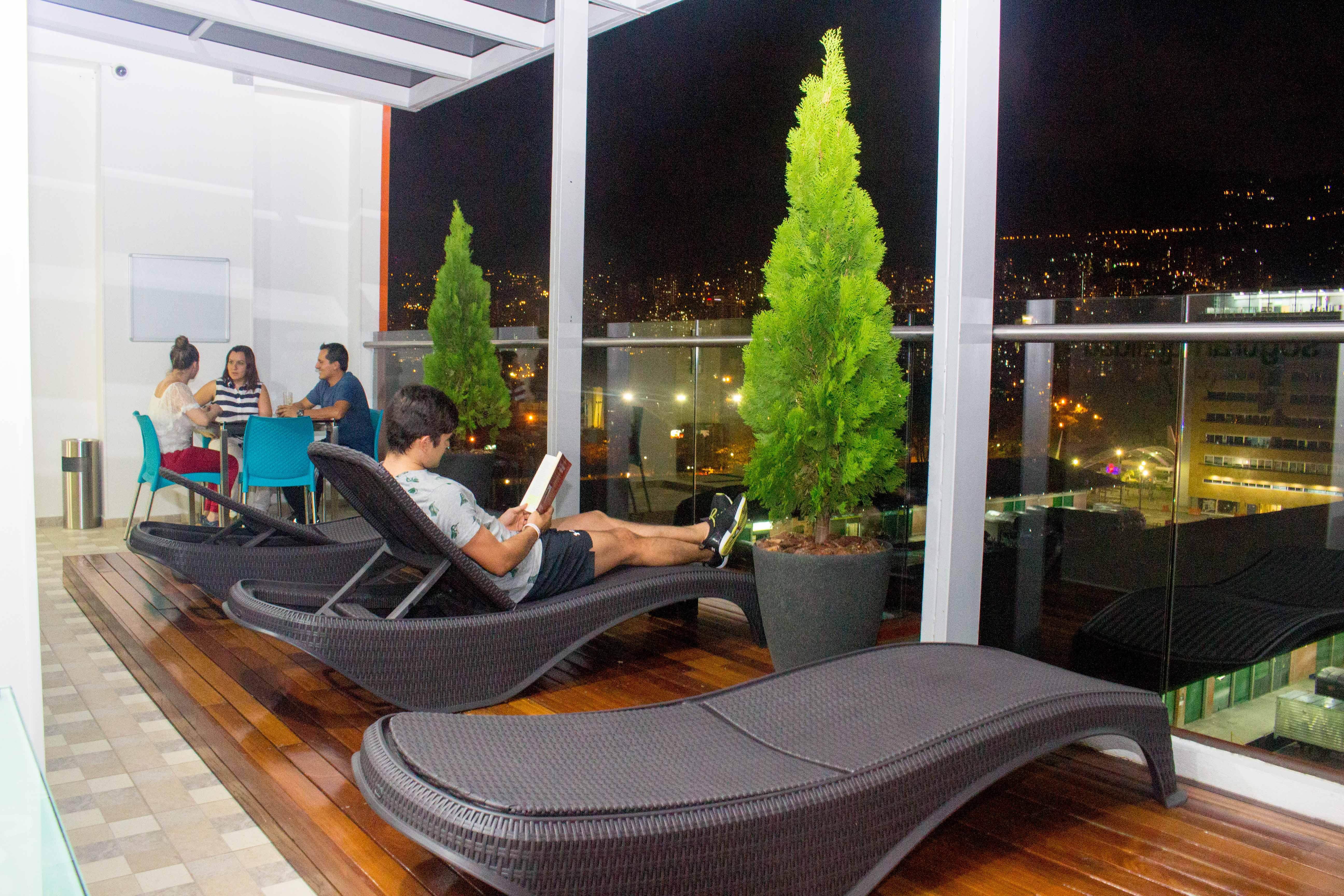 Hotel Sixtina Plaza Medellin Itagüí Exterior foto