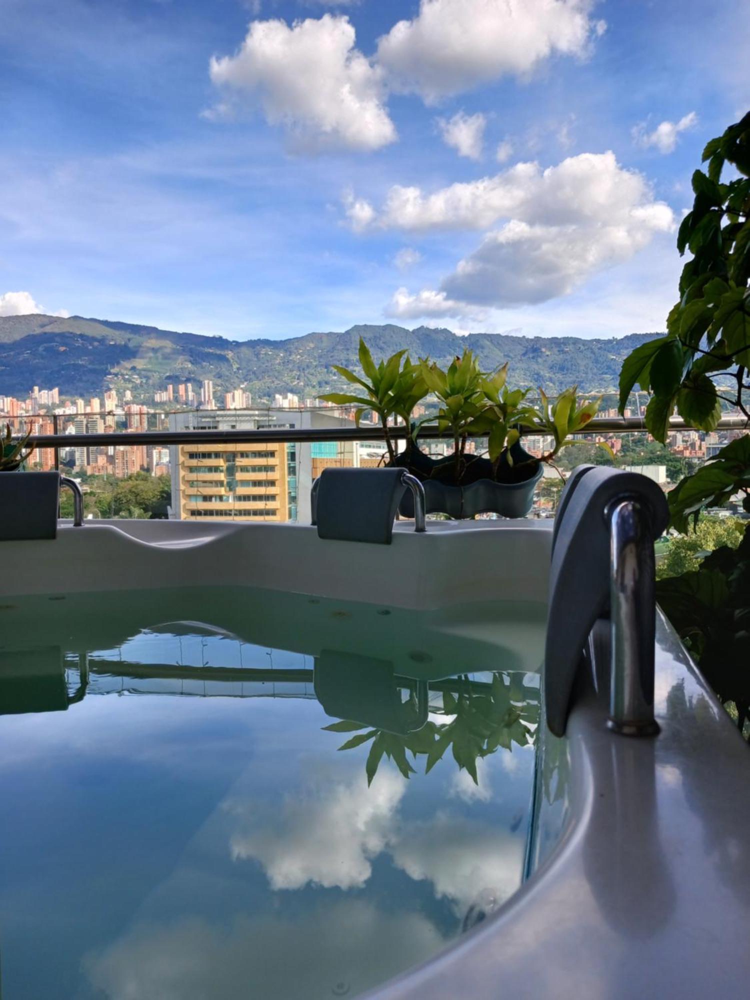 Hotel Sixtina Plaza Medellin Itagüí Exterior foto