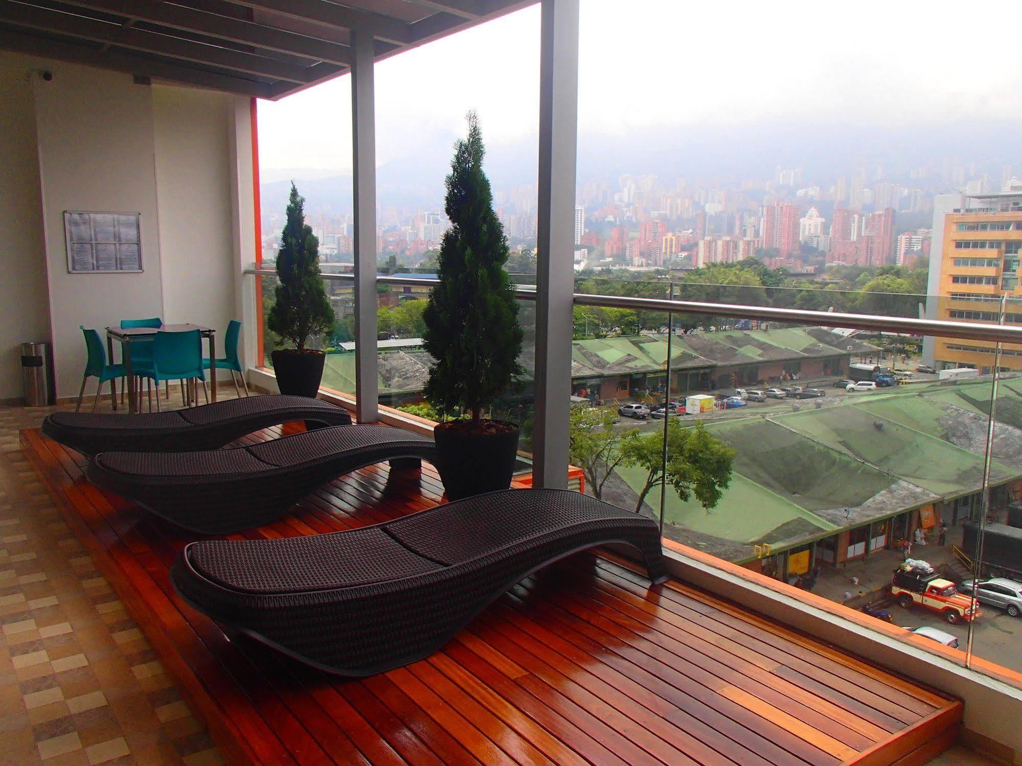 Hotel Sixtina Plaza Medellin Itagüí Exterior foto